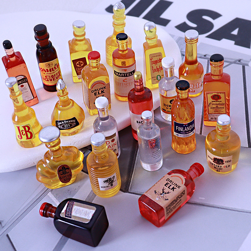 Dollhouse Furniture Set - 10pcs Miniature Dollhouse Bottle of Water